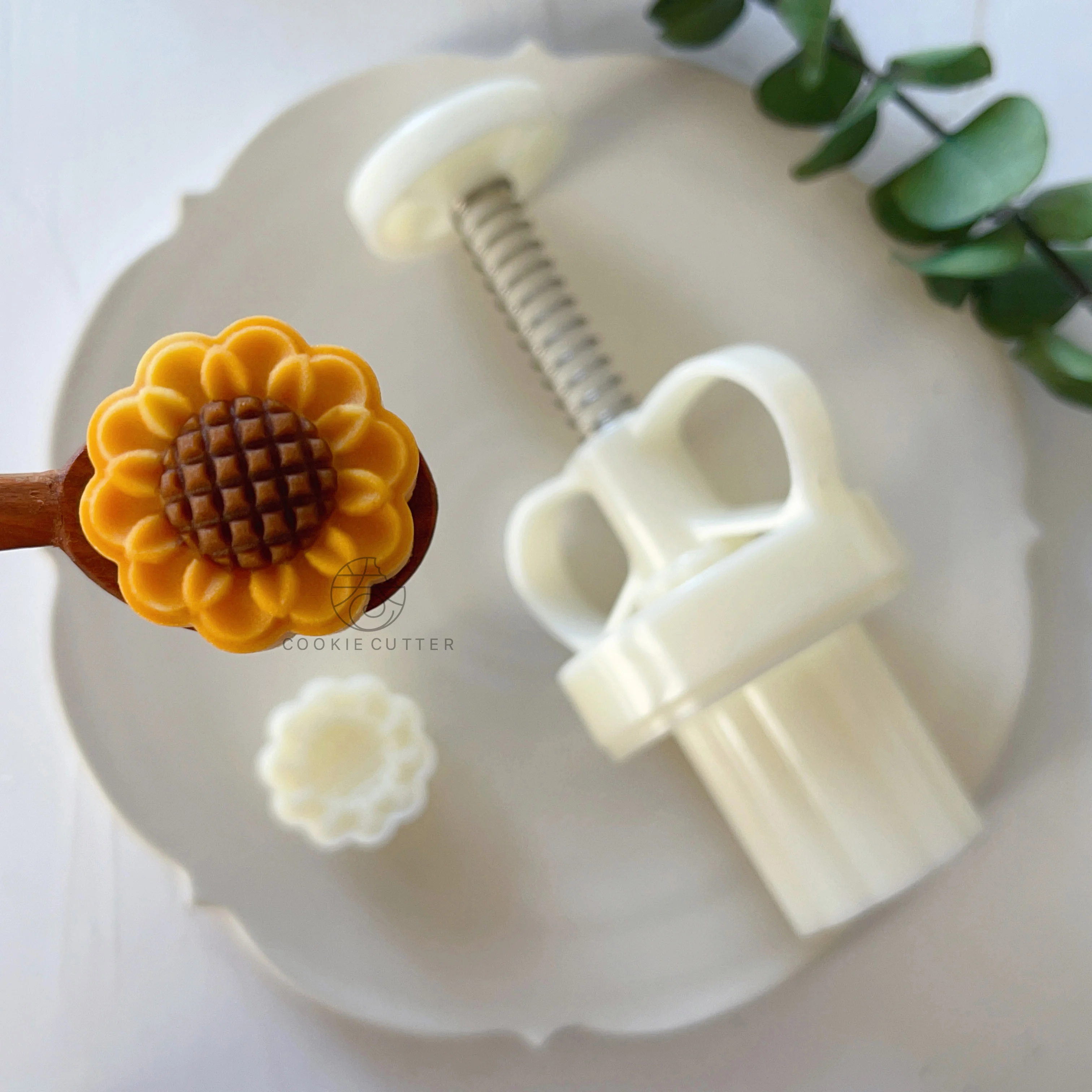 20g Mini Sunflower Shape Moonc - Bunny Cake Mold review and price