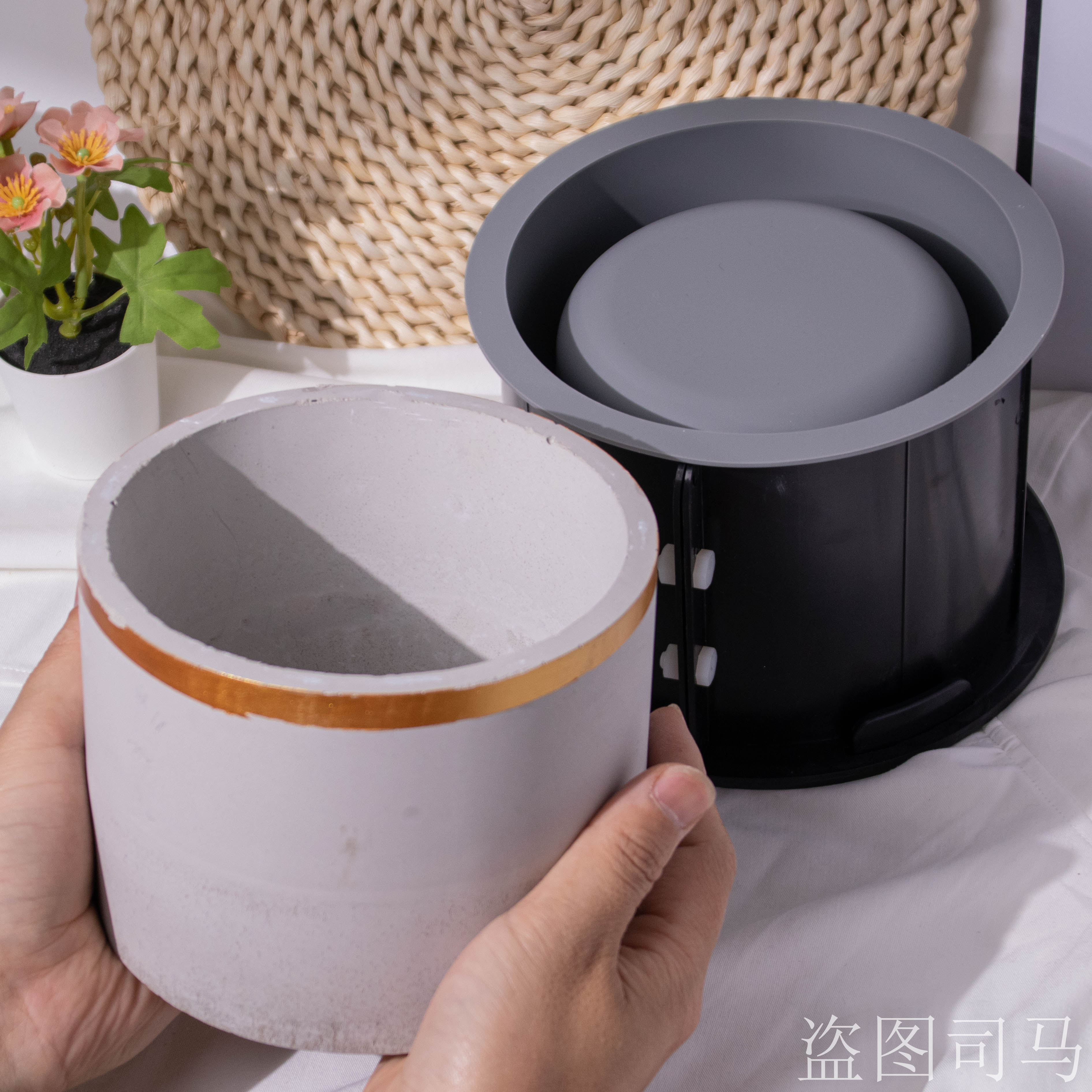 Large Round Flower Pot Cement  - Potsticker Mold review and price