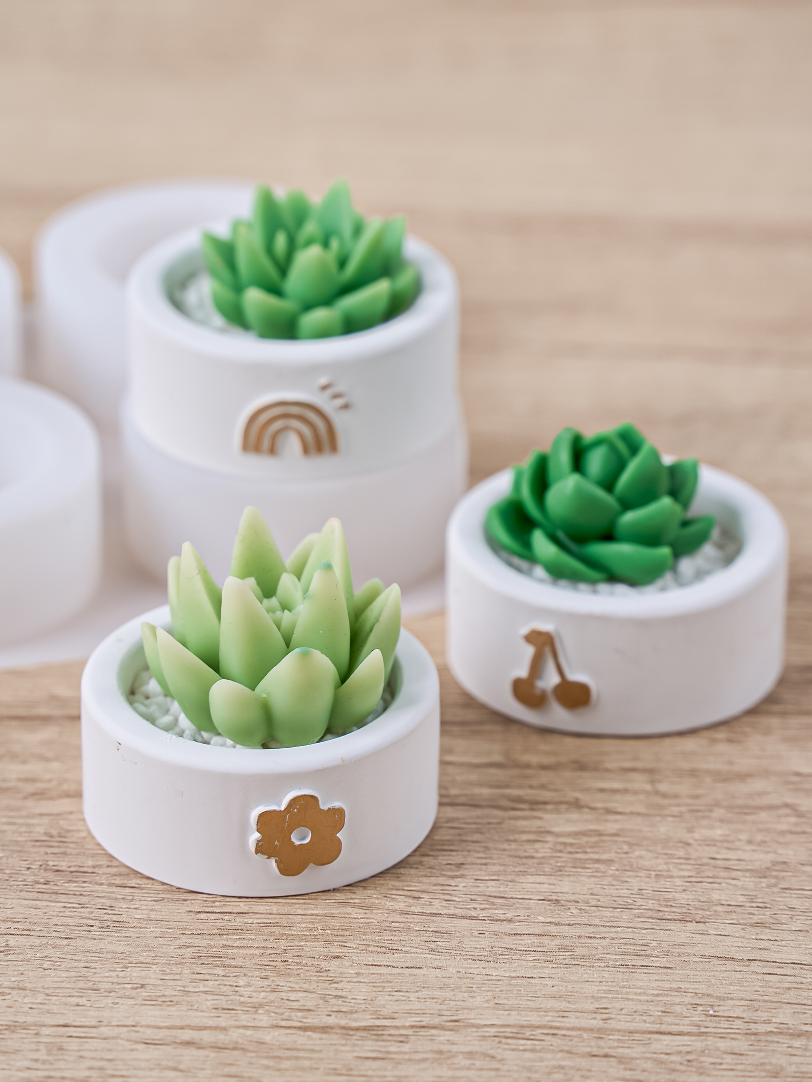 Round Candle Cup Holder Silico - Potsticker Mold review and price